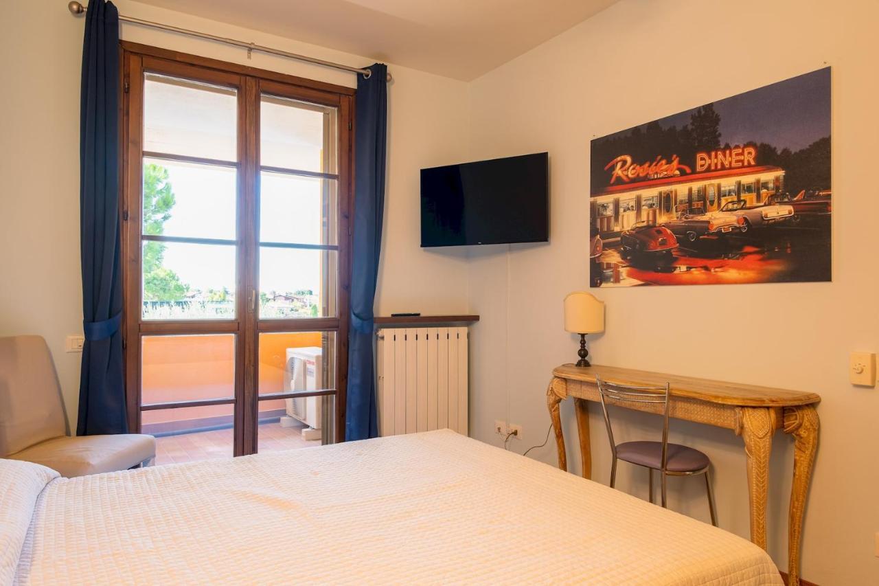 La Casa Sul Porto - Italian Homing Lejlighed Sirmione Eksteriør billede