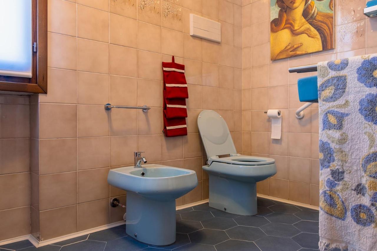 La Casa Sul Porto - Italian Homing Lejlighed Sirmione Eksteriør billede