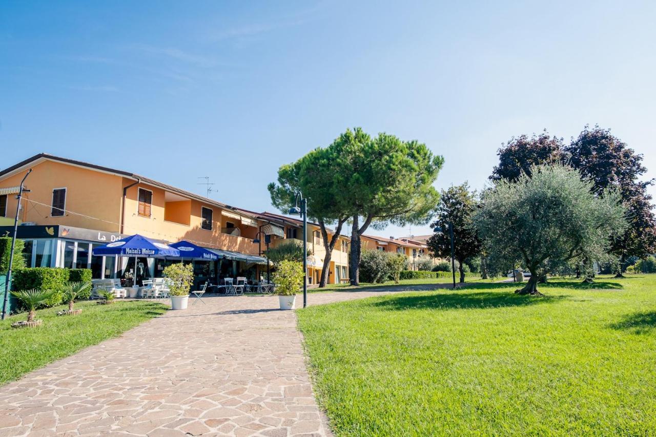 La Casa Sul Porto - Italian Homing Lejlighed Sirmione Eksteriør billede