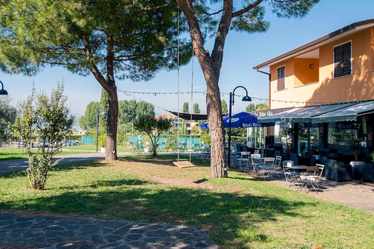 La Casa Sul Porto - Italian Homing Lejlighed Sirmione Eksteriør billede